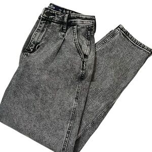 Hollister Ultra High Rise Mom Jeans Vintage Black Wash